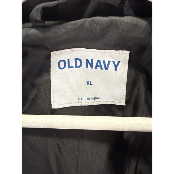 Old Navy Women's Sz XL Black Quilted Puffer Crop Full Zip W/Snap Buttons Jacket - Picture 4 of 8